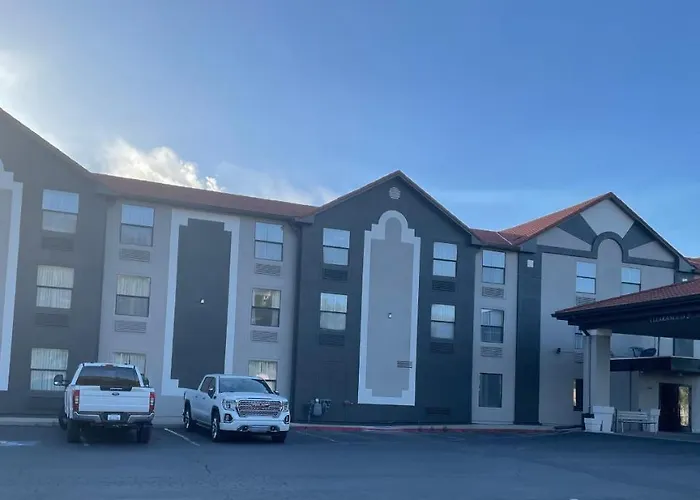 Ruidoso Mountain Inn