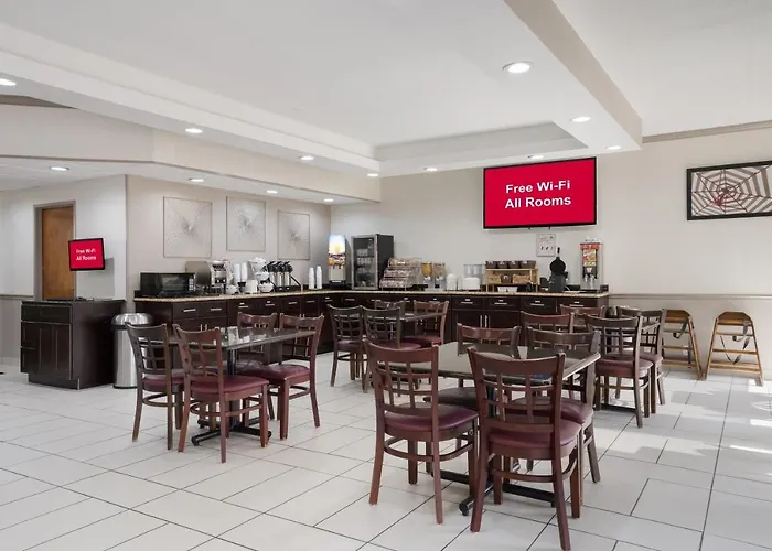 Red Roof Inn & Suites Jacksonville, Nc