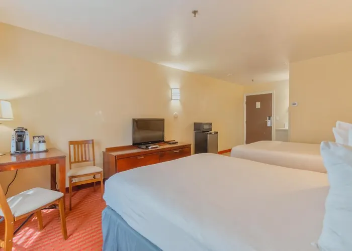 The Monarch Inn Mariposa