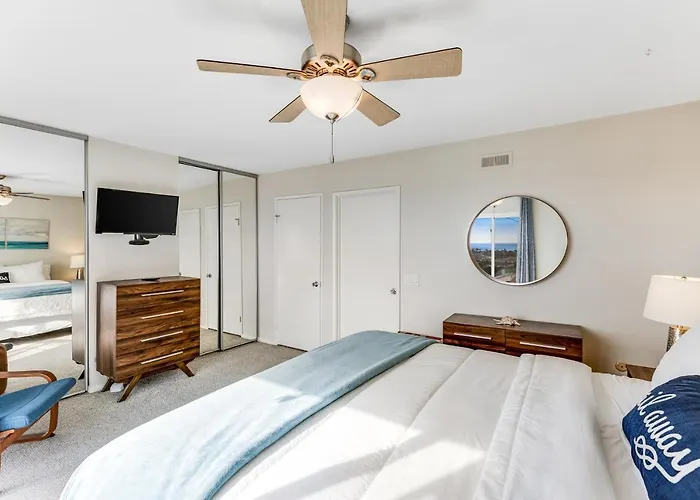 Clover Pacific Views Upscale Home With Amazing Ocean Views - Pool, Hot Tub And Near Beach Modesto