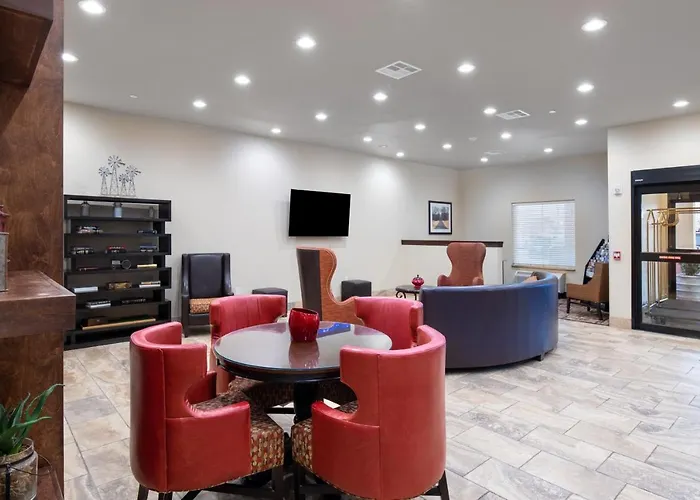 Home Away Kitchen Suites Enid