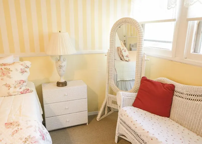 Gold Mountain Manor Bed & Breakfast Big Bear Lake