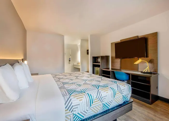 Motel 6 Tulsa, Ok - Central