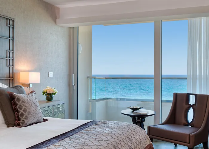 Vouliagmeni Hotels
