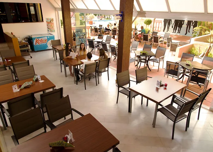 Carvoeiro (Lagoa) Hotels