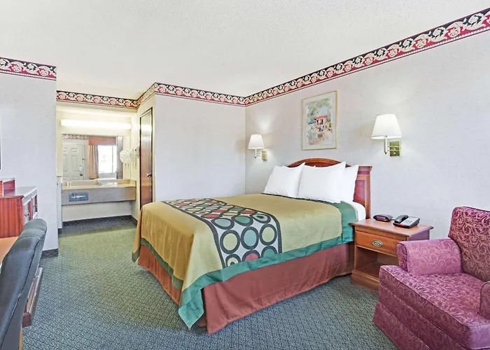 Super 8 By Wyndham Tucson Downtown Convention Center Hotel