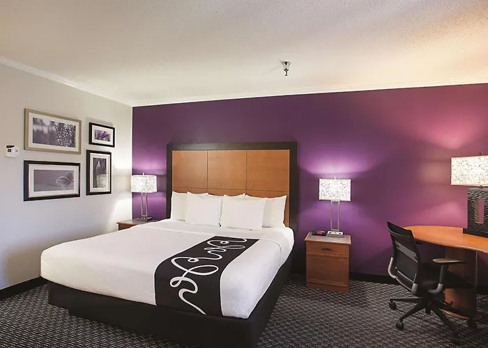 La Quinta By Wyndham Baton Rouge Siegen Lane Hotel Inniswold