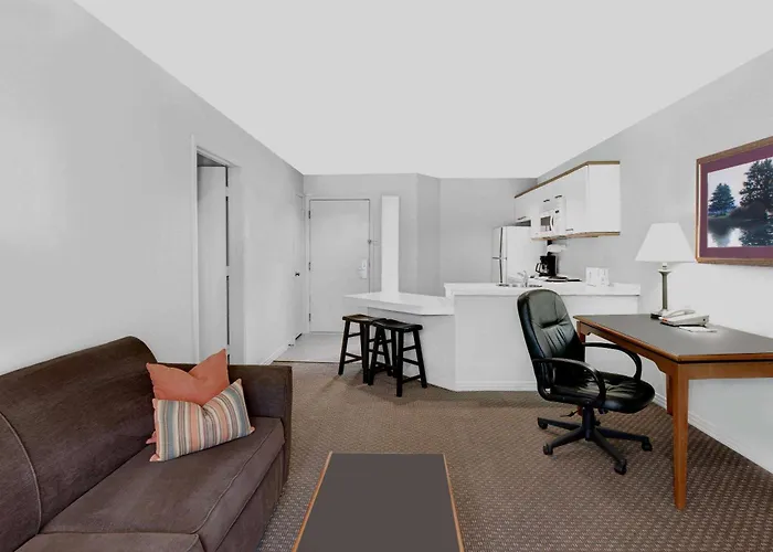 Value Suites Extended Stay - Arlington