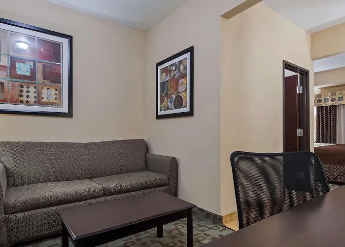 Best Western Plus Eastgate Inn & Suites Wichita