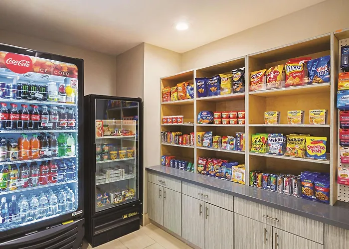 La Quinta By Wyndham Fresno Northwest Hotel