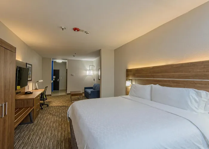 Holiday Inn Express & Suites Corpus Christi By Ihg
