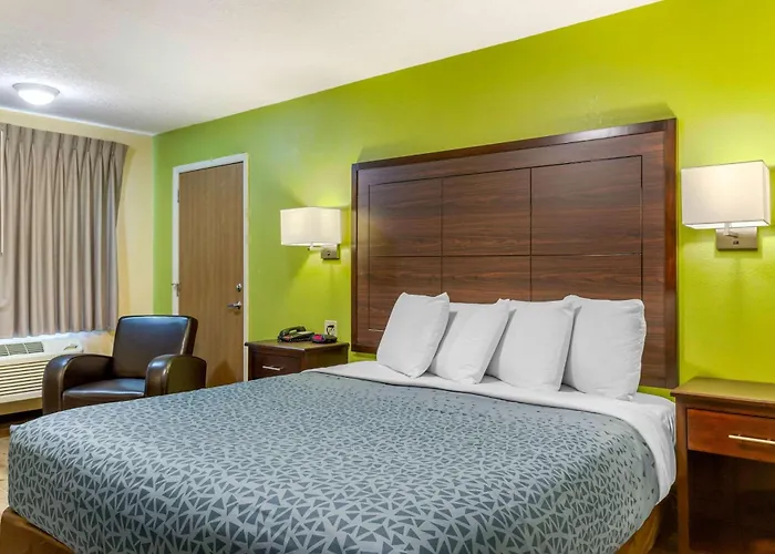 Econo Lodge West - Coors Blvd Albuquerque