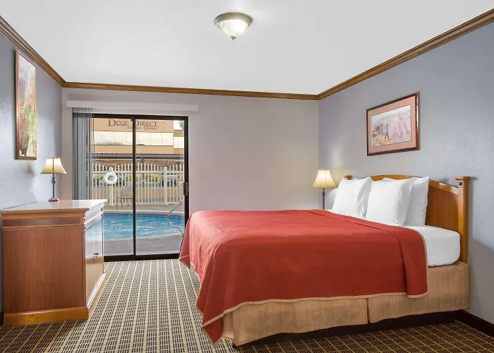 Howard Johnson By Wyndham St. George Hotel & Suites