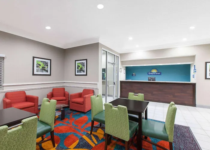 Days Inn By Wyndham Ennis