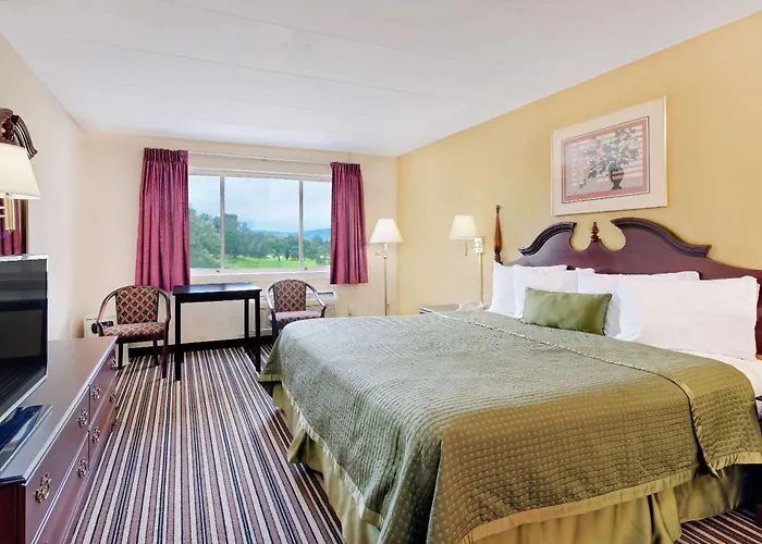 Travelodge By Wyndham Chambersburg