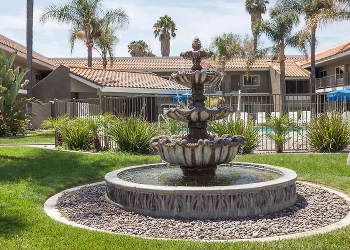 Travelodge By Wyndham Hemet Ca