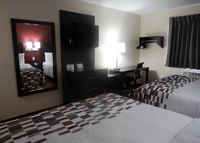 Baymont By Wyndham Findlay Motel