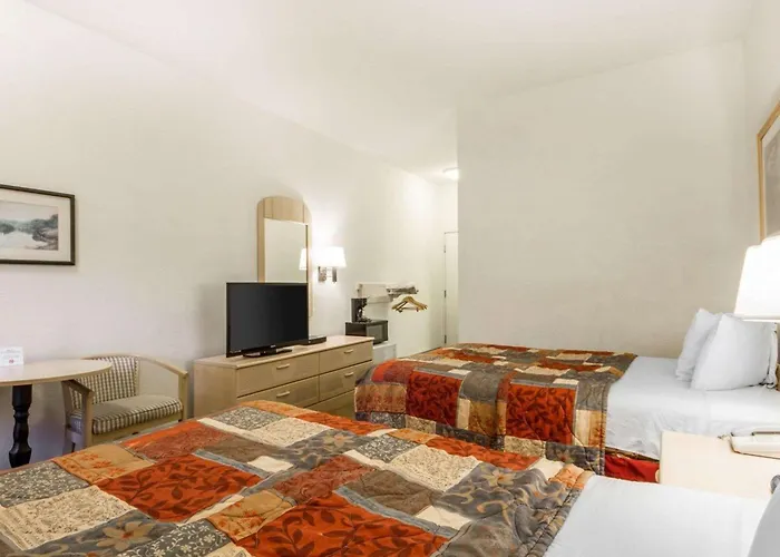 Pacific Coast Inn Watsonville