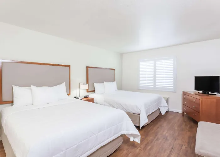 Hawthorn Suites Victorville