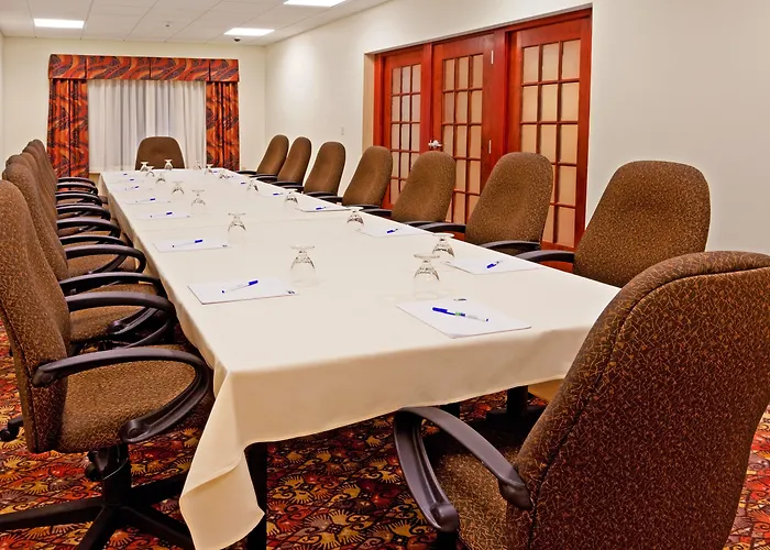 Holiday Inn Express & Suites Albany Airport Area - Latham By Ihg