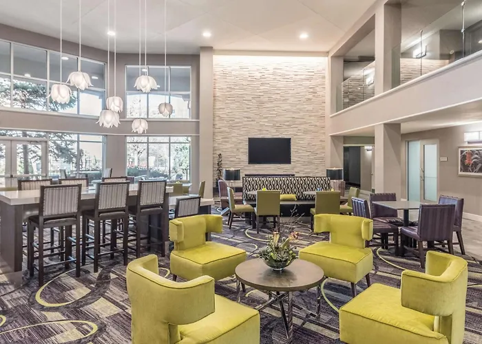 Larkspur Hotels