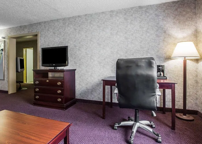 Quality Inn And Suites Kingston