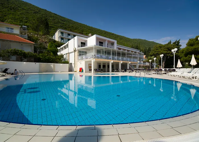 Trpanj Hotels
