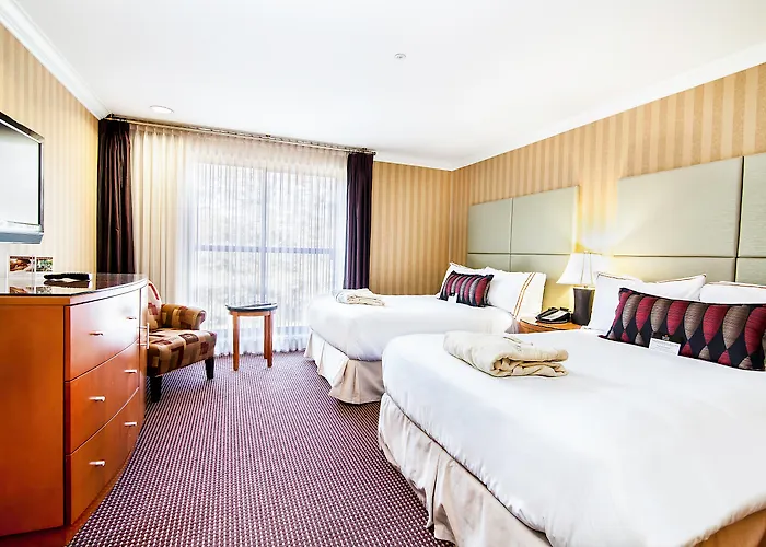 Executive Suites Hotel & Conference Center, Metro Vancouver Burnaby