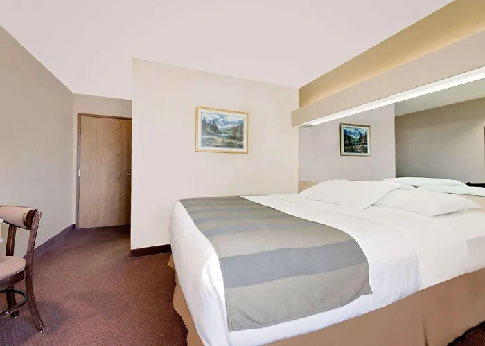 Microtel Inn & Suites By Wyndham Joplin