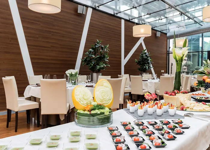 Best Western Plus Atrium Inn & Suites Clarksville