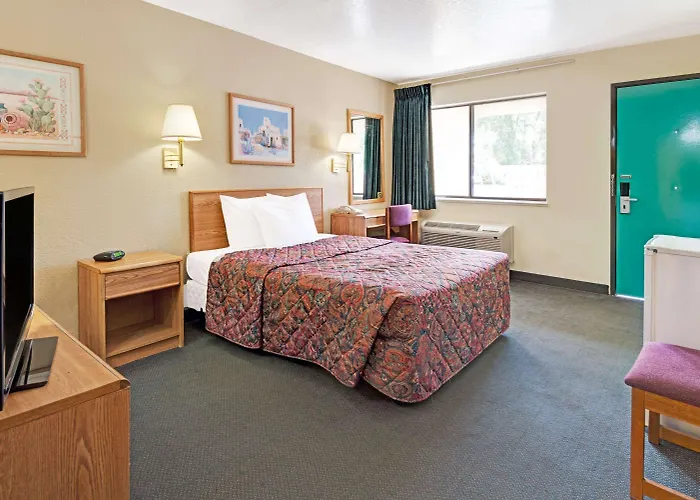 Days Inn By Wyndham Espanola