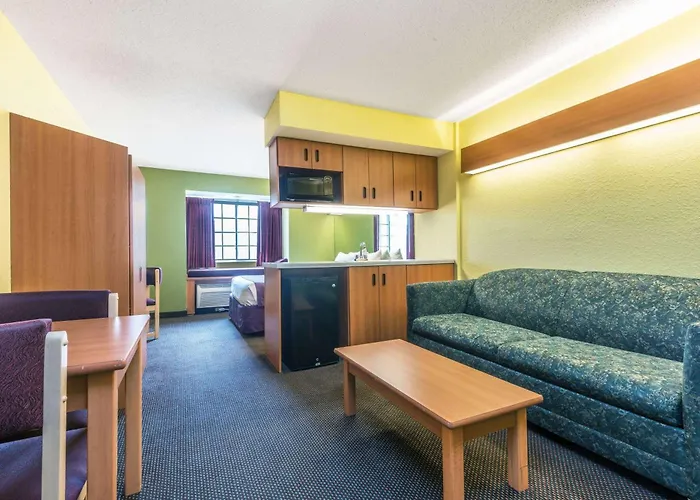 Microtel Inn & Suites By Wyndham Auburn