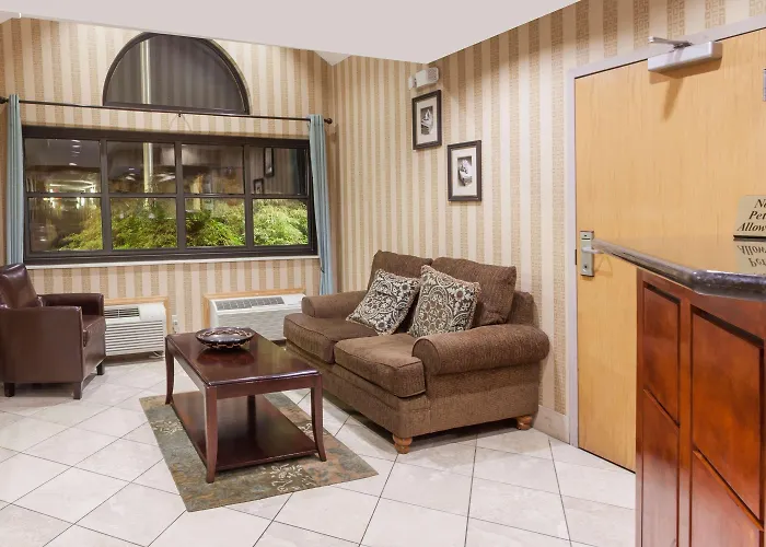 Quality Inn & Suites Knoxville