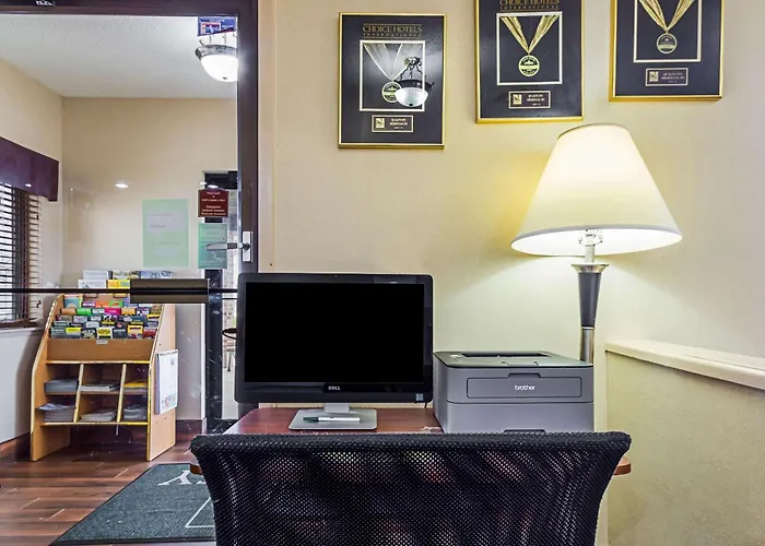 Quality Inn Sheboygan North I-43