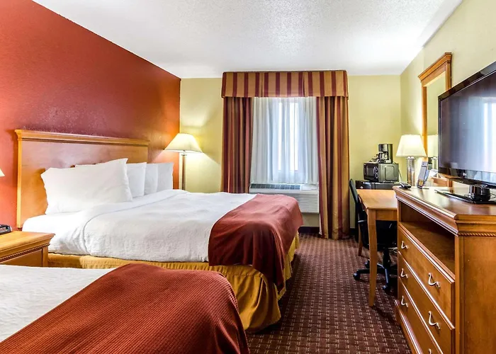 Rodeway Inn & Suites Jacksonville Near Camp Lejeune