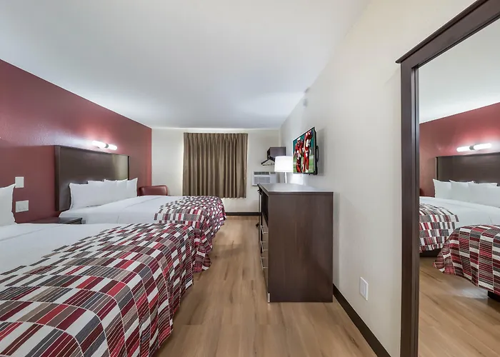 Red Roof Inn & Suites Denton