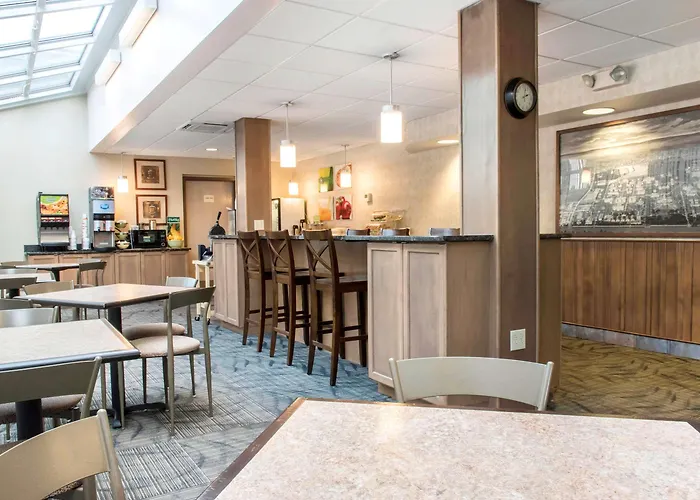 Days Inn By Wyndham Penn State State College