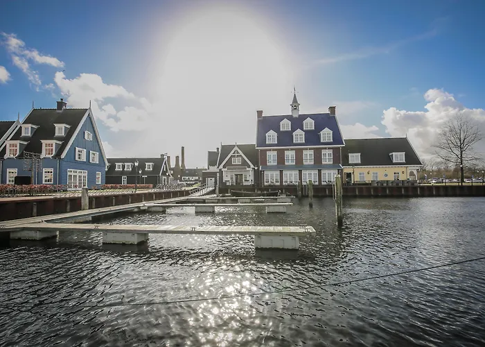 Huizen Hotels