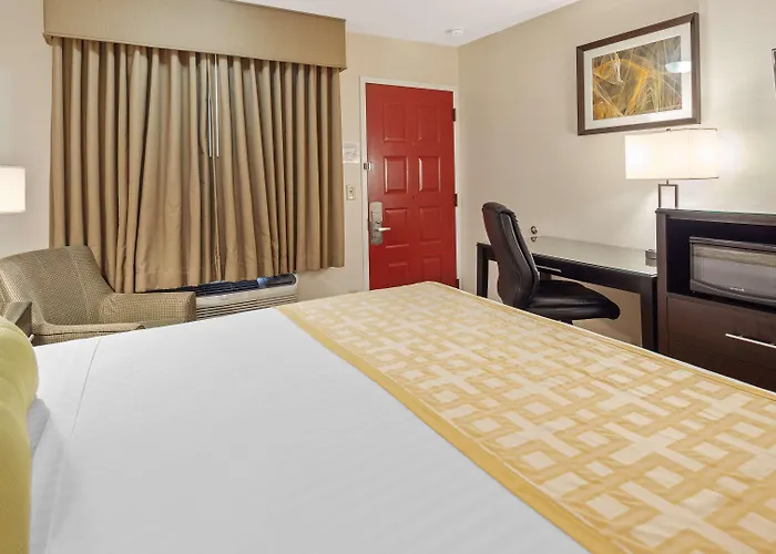 Best Western Pasadena Royale Inn & Suites