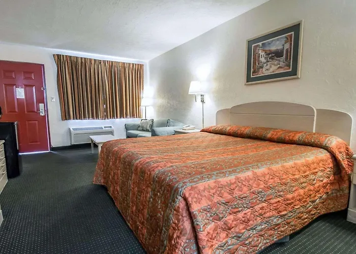 Rodeway Inn Gainesville - University Area