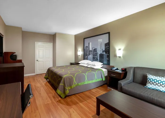 Super 8 By Wyndham Houston Northwest Cypress Hotel