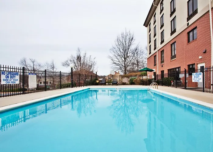 Holiday Inn Express & Suites Greenville-Downtown By Ihg