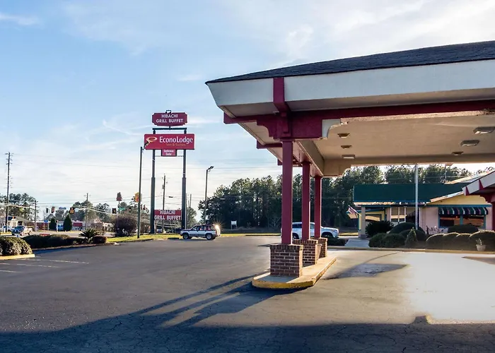 Econo Lodge Inn & Suites Conference Center Dublin