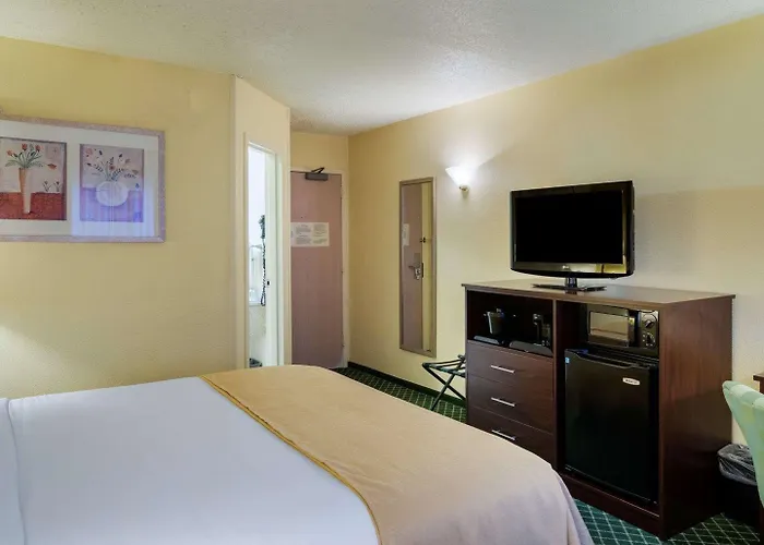 Quality Inn Newark - Wilmington