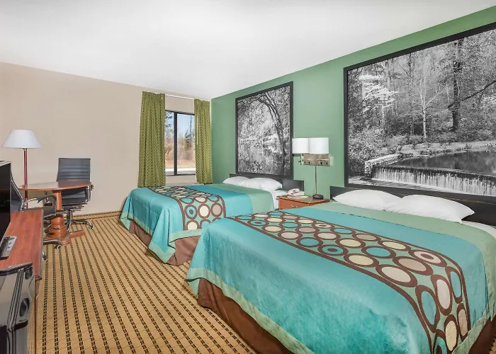 Super 8 By Wyndham Dawsonville