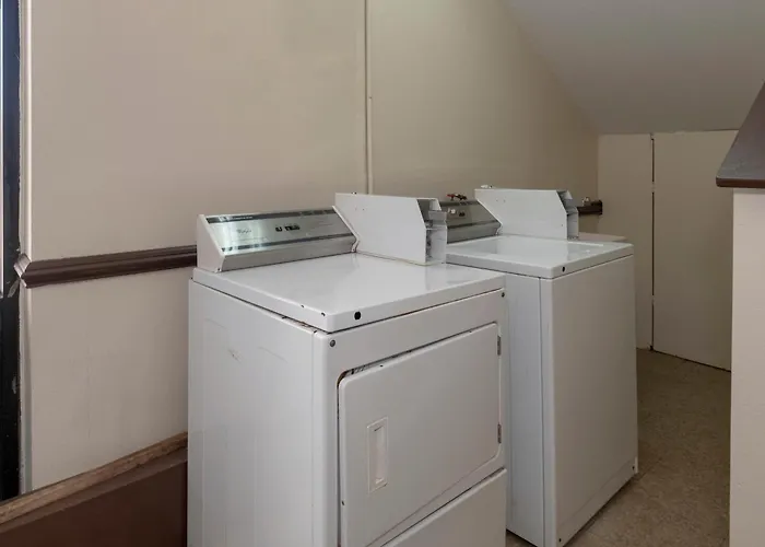 Red Roof Inn Warrenton