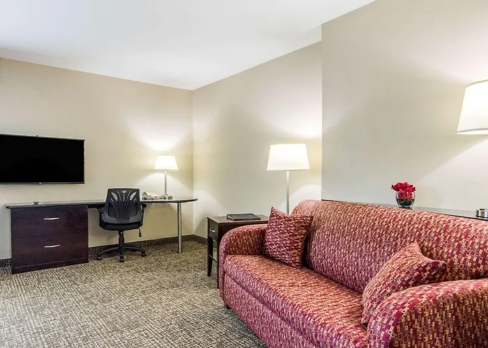 Comfort Suites Bentonville - Rogers