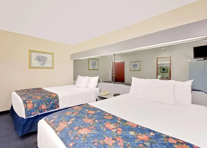 Microtel Inn & Suites By Wyndham Hagerstown By I-81