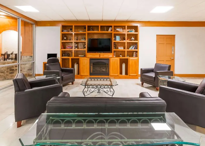 Howard Johnson By Wyndham Conway