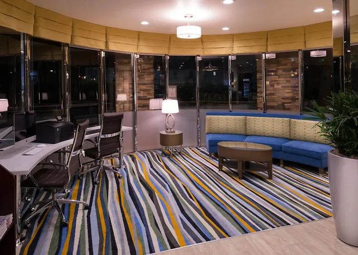 Holiday Inn Express & Suites Pasadena - Los Angeles By Ihg